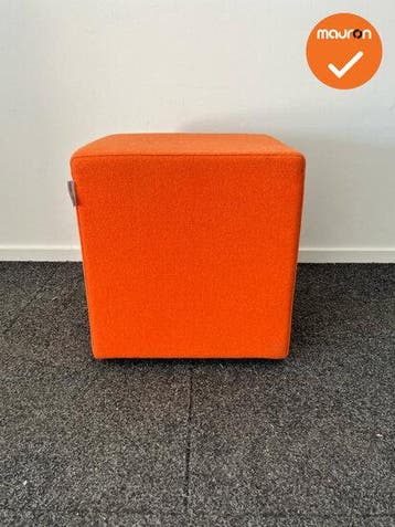 Rohde & Grahl - Poef - met wielen - 47.5x45x45cm - Oranje, Werkplek, Ophalen of Verzenden, Gebruikt, Overige typen