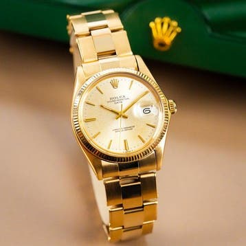 Rolex - Oyster Perpetual Date 18k Yellow Gold Champagne Dial, Nieuw