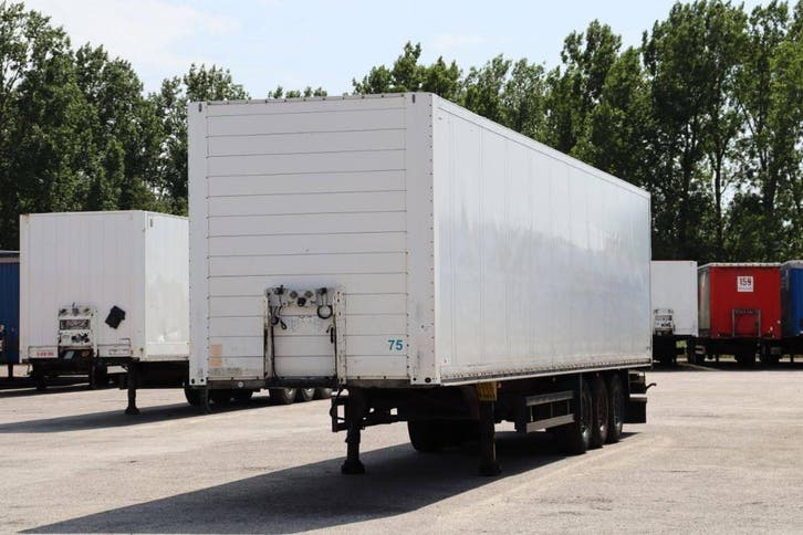 Veiling: Gesloten Oplegger Schmitz Cargobull SKO24 2011, Auto's, Vrachtwagens, BTW verrekenbaar, Overige brandstoffen, Overige kleuren
