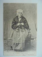 Frankrijk - Kostuums en hoofddeksels in Auvergne -, Gelopen