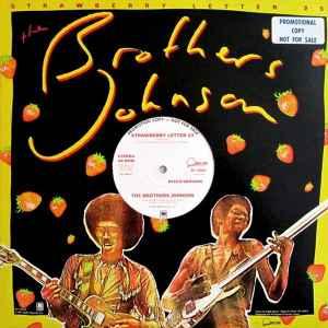 12 inch gebruikt - The Brothers Johnson - Strawberry Lett..., Verzenden, Zo goed als nieuw, 12 inch, R&B en Soul