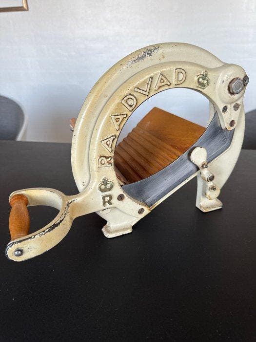 Radvaad - Raadvad - Ove Larsen - Broodsnijmachine - 294 -, Antiek en Kunst, Antiek | Keukenbenodigdheden