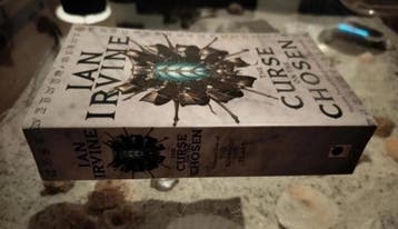 Ian Irvine - Curse on the Chosen - English, Gelezen