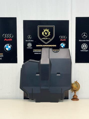 Mercedes Vito motor beschermplaat bj.2020 art.A6510102624, Auto-onderdelen, Gebruikt, Mercedes-Benz, Motorkap