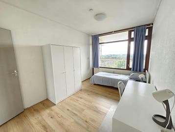 Kamer te huur in Capelle Aan Den IJssel - 13 m² - 1 kamer(s), Rotterdam