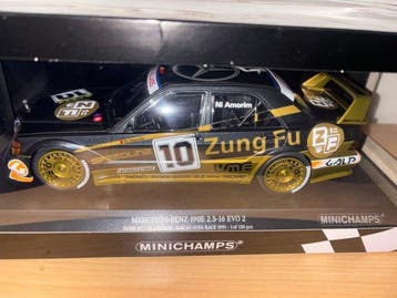 Minichamps 1:18 - Model sportwagen - Mercedes-Benz 190E, Nieuw