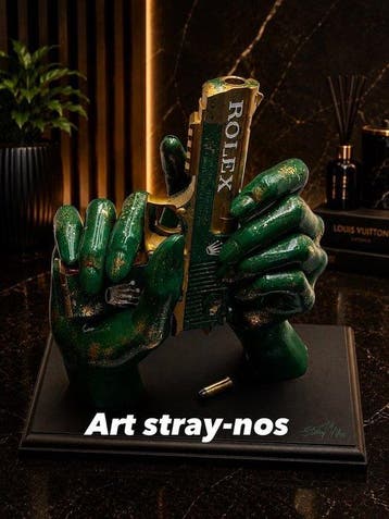 Art Stray-Nos -  Désert Eagle Rolex : le tir du prestige