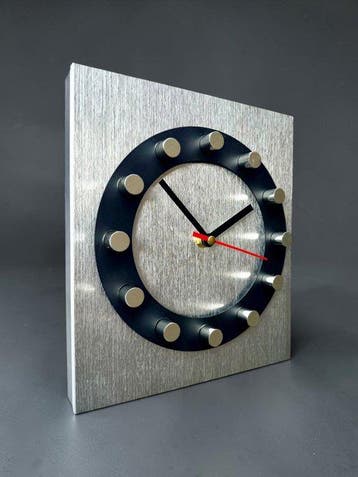 Wandklok - Juwelier Hörl - Unique Prototype Space Age Design