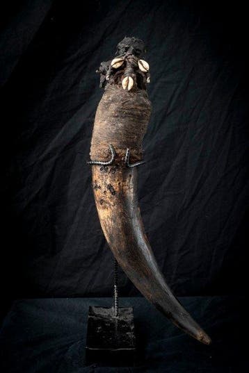 Krachtige vaudoufetisj van de Fon – « Kpé » - Benin, Antiek en Kunst