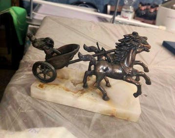 sculptuur, Corsa Romana - 10 cm - Brons, Marmer - 1980