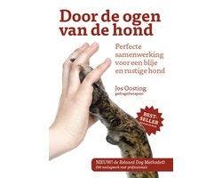 Boek Door de ogen van de hond 9789090283524, Verzenden, Zo goed als nieuw