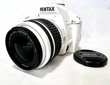 Pentax K-x + smc PENTAX-DA L 18-55mm F3.5-5.6 AL Digitale, Nieuw
