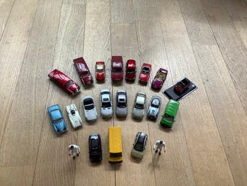 Bburago, Corgi, Dinky Toys 1:43 - Modelauto (19) -, Nieuw