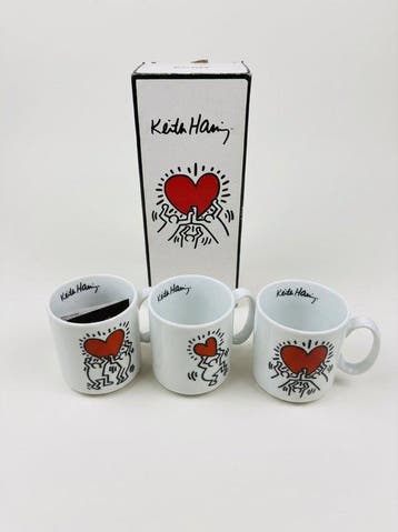 Keith Haring - Mok (3) - Porselein - Heart & Dancers