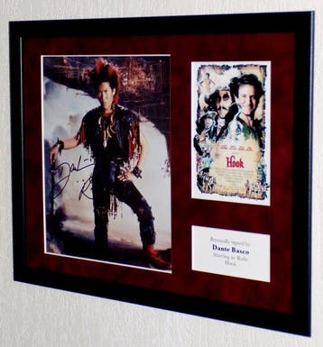 Hook - Dante Basco (Rufio) Premium Framed, signed +, Nieuw