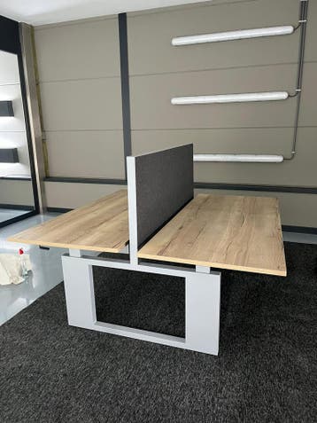 Duo Bureau Van Gispen - Nieuwe Bureaubladen - Incl Levering, Huis en Inrichting, Verzenden, In hoogte verstelbaar, Zo goed als nieuw