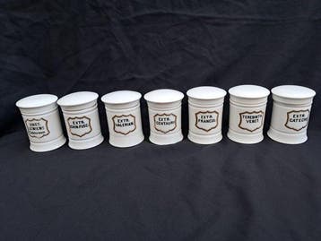 Apothekerspot (7) - klassiek - Hard-paste porselein -