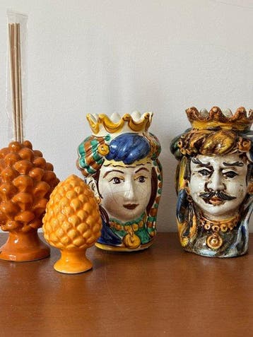 Bloempot - Keramiek - Set van twee Siciliaanse Moro-hoofden