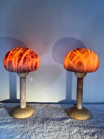 A. Pegasam - A. Pegasam - Tafellamp (2) - Albast - Mushroom, Antiek en Kunst
