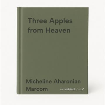 Three Apples from Heaven - Micheline Aharonian Marcom, Boeken, Verzenden, Gelezen, Micheline Aharonian Marcom