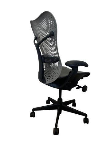 Refurbished Herman Miller Mirra Full Option - ZGAN, Verzenden, Zwart, Zo goed als nieuw, Bureaustoel