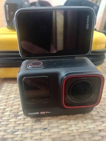 Insta360 Ace Pro Action Camera - Co-Engineered with Leica, Nieuw