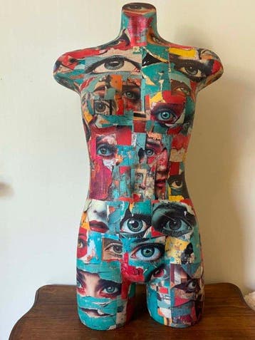 Tamara Assez - Mannequin - Mannequin met collage van ogen -