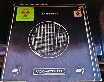 Kraftwerk - Radio-Aktivität rare 1st press Germany + 7, Nieuw in verpakking