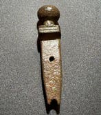 Oud-Romeins Brons Embleemachtig Gladiatorenamulet, gevormd