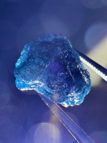 Natuurlijke ruwe blauwe glinsterende diamant - 5,50 karaat -