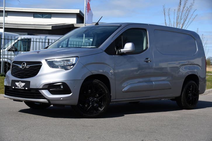 Opel Combo 1.5D L2H1 PB Edition, Auto's, Bestelauto's, Onderhoudsboekje, Lease, Automaat, Financial lease, Zilver of Grijs, Gebruikt