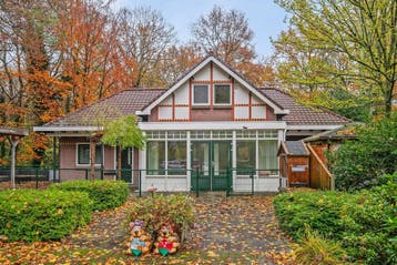 Te huur: Huis Moerstraatsebaan in Halsteren, Halsteren, Noord-Brabant