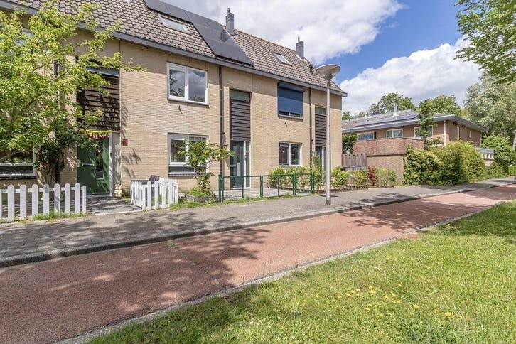 Huis te huur/Expat Rentals aan Loethoelilaan in Am..., Huizen en Kamers, Huizen te huur, Noord-Holland, Tussenwoning