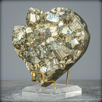 Zeldzame eerste kwaliteit grote gouden pyriet Hart- 4021.18, Verzamelen, Mineralen en Fossielen