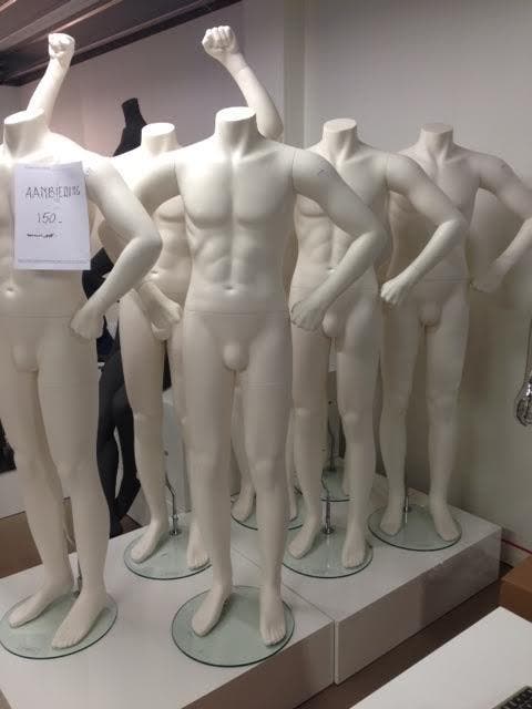 8 van deze nieuwe poppen voor 999 euro, Zakelijke goederen, Kantoor en Winkelinrichting | Winkel en Inventaris