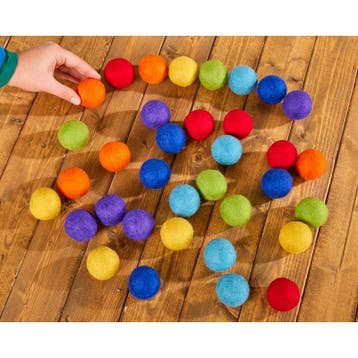 Cosy Regenboog Vilt Ballen Grote Po van €42,95 voor €25,77, Ophalen of Verzenden, Nieuw