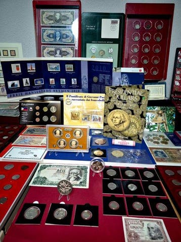 Wereld. USA Presidential Dollars, Silver Dollar & banknotes,
