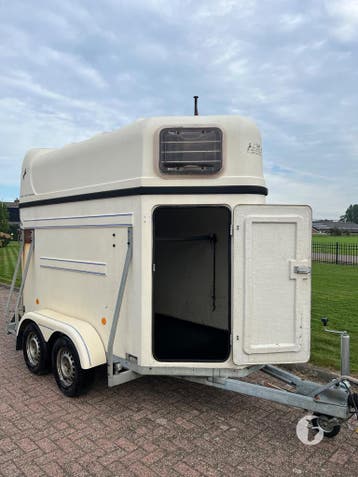 Mooie 5 Sterren 1,5 paards! Polyester opbouw!, Ophalen, Zo goed als nieuw, Polyester, 1½-paards trailer