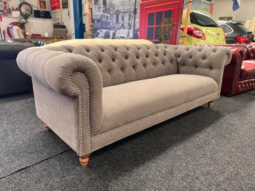 Chesterfield Maarssen !! Showmodel 3 zits Chesterfield bank, Huis en Inrichting, Banken | Bankstellen, Ophalen, CHESTERFIELD, Driepersoons