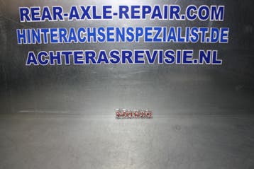 Opel Manta embleem tbv kofferdeksel, gebruikt (Emblemen), Verzenden, Gebruikt, Opel