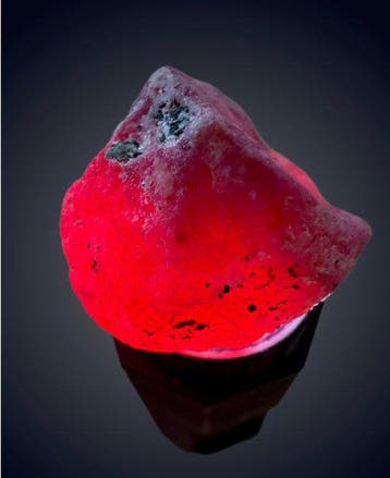 Robijn Ruwe. 185,75 ct. Indrukwekkende Mozambique enorme, Verzamelen