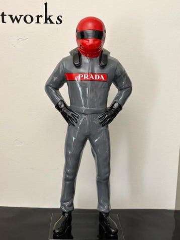 GF Exclusives - 55cm Prada F1 Driver