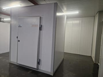 Vriescel 218 x 178 x 259 cm, Nieuw in verpakking, Koelen en Vriezen