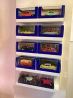 Moulinsart - Beeldje - Tintin en voiture (9) - Metaal, Nieuw