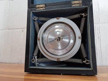Smolensk Instrument Factory M67 aneroïde barometer -