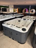 Ultieme top Luxe 3 pers. Spa/Jacuzzi - Plug and play 220V, Zo goed als nieuw, Pomp, Vast