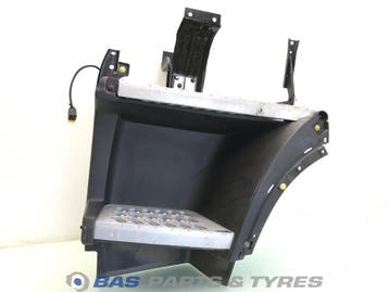 Opstap Links Volvo 82136982, Ophalen, Gebruikt, Volvo, Carrosserie en Plaatwerk