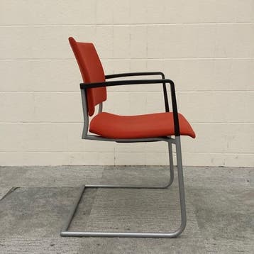 complete set 4x vergaderstoelen Casala rode stoffering,, Ophalen of Verzenden, Gebruikt, Stof