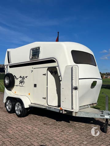 Degelijke Brenderup met dubbele zadelkamer!, Ophalen, Zo goed als nieuw, Hout, 1½-paards trailer