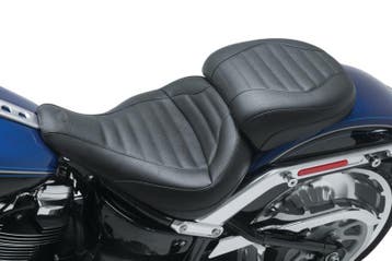Mustang 18-23 Harley Fat Boy Standard Touring Passenger Seat, Motoren, Ophalen of Verzenden, Nieuw